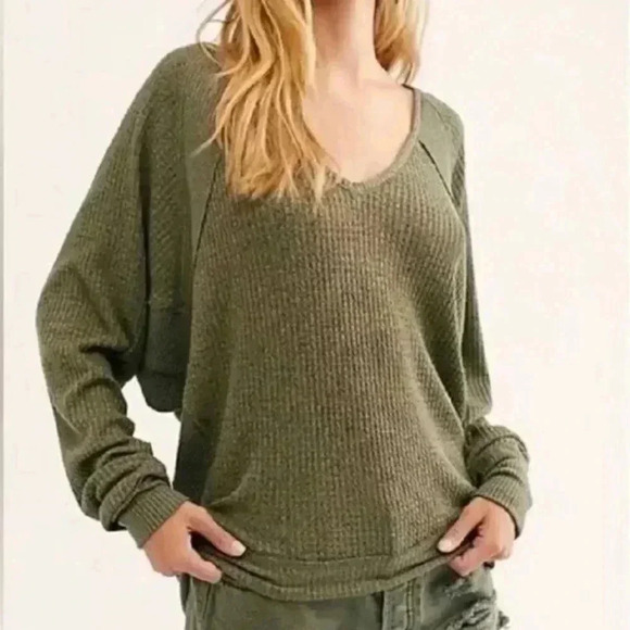 Free People We The Free Santa Clara Green V Neck Ribbed Thermal Top Size Small - Picture 3 of 8